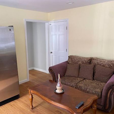 Sunny One Bedroom In Historic Downtown Dover Bagian luar foto