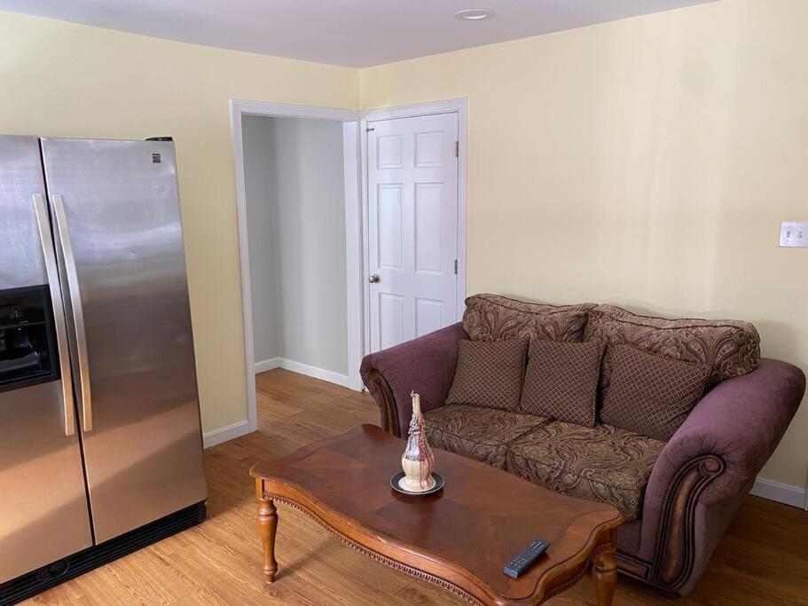 Sunny One Bedroom In Historic Downtown Dover Bagian luar foto