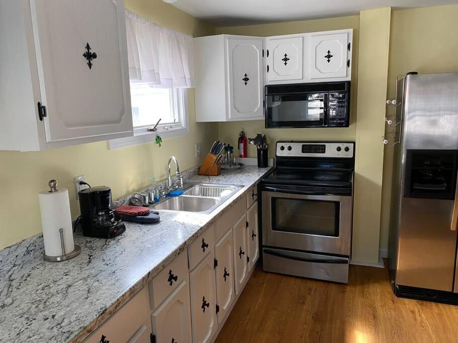 Sunny One Bedroom In Historic Downtown Dover Bagian luar foto